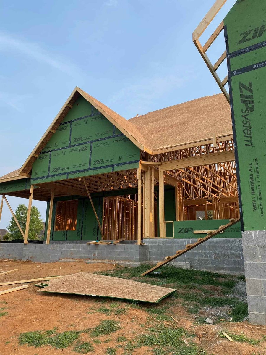 Exterior view of a custom home under construction in Knoxville, TN by Debuty Builders