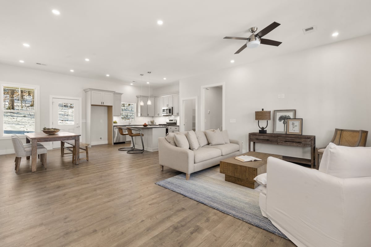 Open living and dining area in Vonore custom home in Knoxville, TN